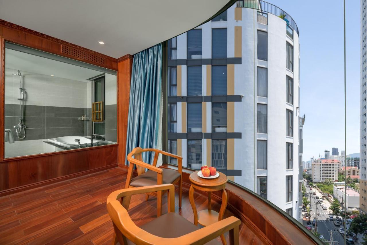Monalisa Luxury Hotel ดานัง ภายนอก รูปภาพ