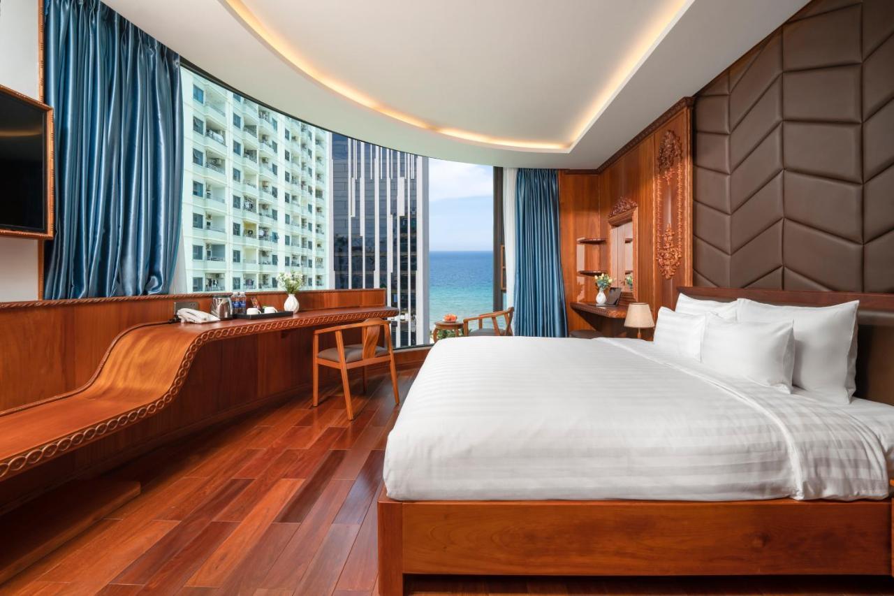 Monalisa Luxury Hotel ดานัง ภายนอก รูปภาพ