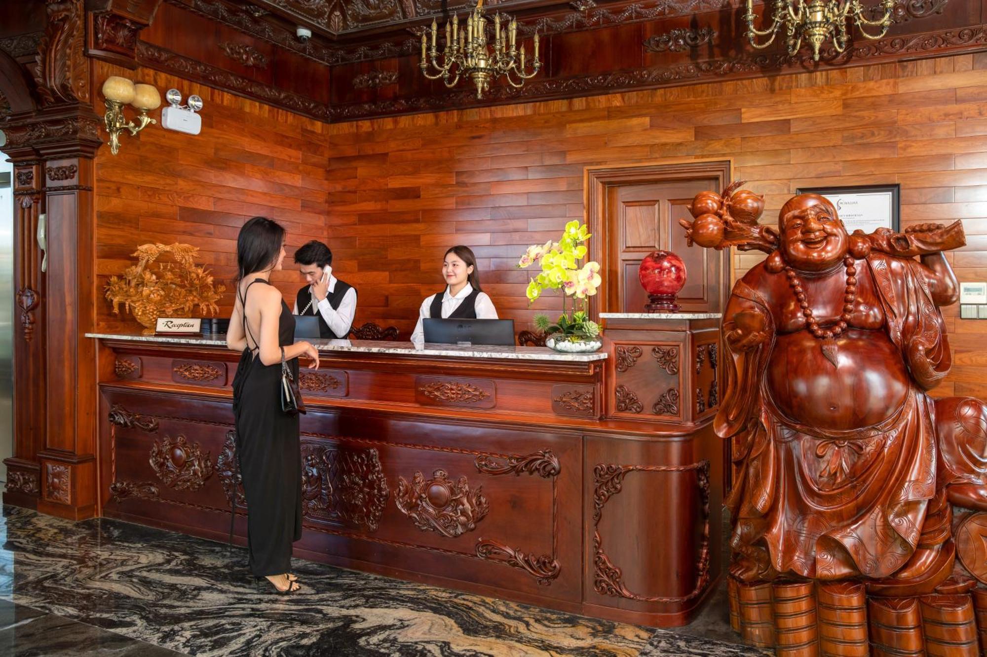 Monalisa Luxury Hotel ดานัง ภายนอก รูปภาพ